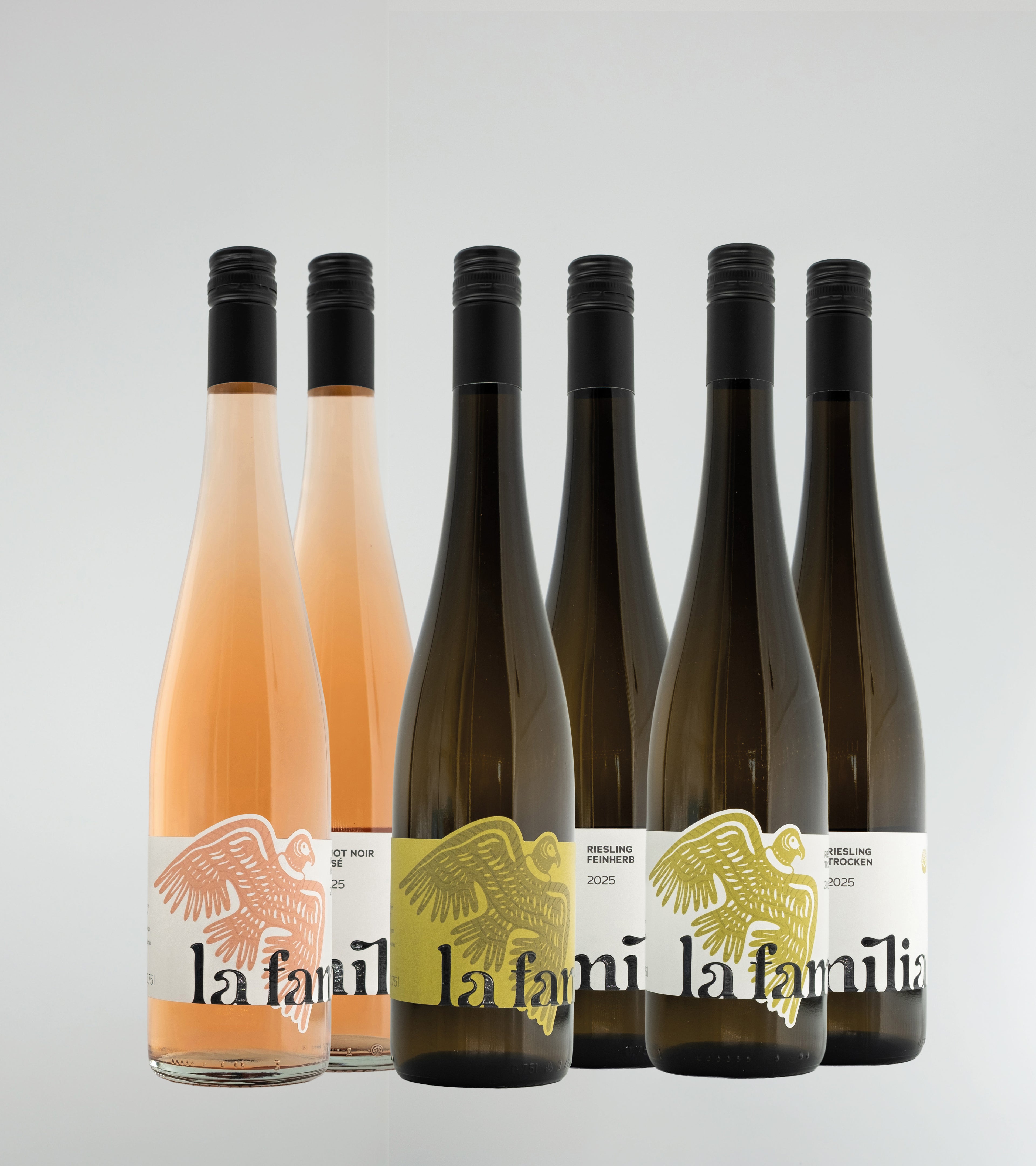 welcome to la familia Paket